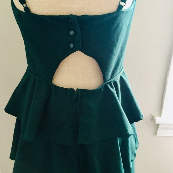 Anthropology Altar'd State Green Tier Ruffle Dress Keyhole Back Size Med - Picture 4 of 6